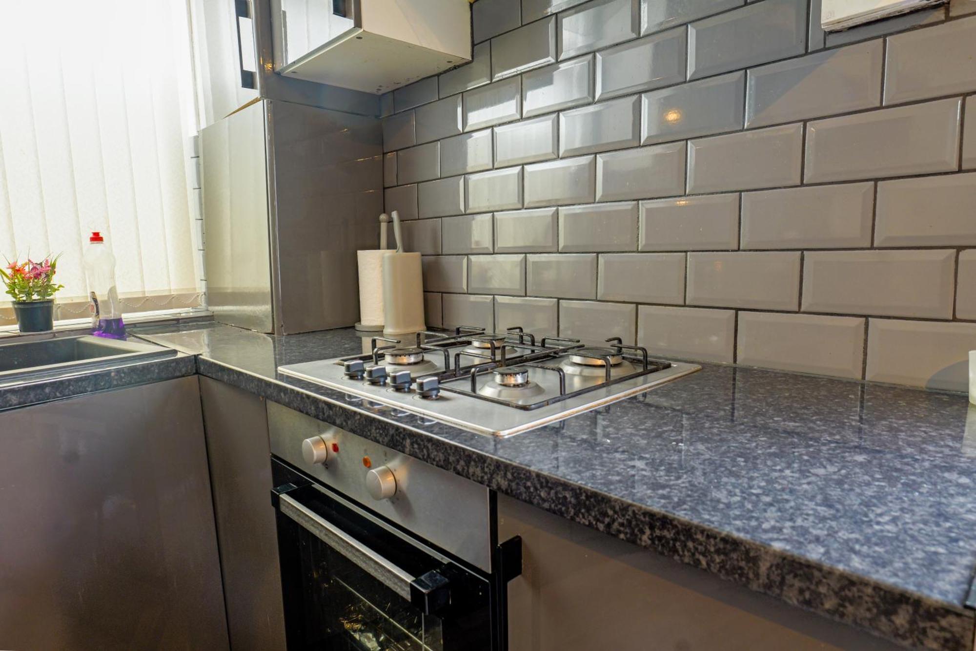 Rochdale 3 Bedroom House 2 Bath With Free Parking Sleeps 7 Luaran gambar